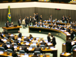 Simples: Pequenos empresários pressionam Congresso por atualização do Simples Nacional