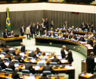 Simples: Pequenos empresários pressionam Congresso por atualização do Simples Nacional