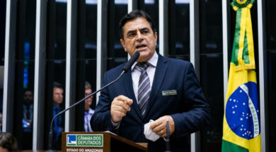 Simples Nacional: Congresso avança em reajuste para formalizar micro e pequenas empresas