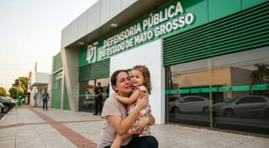 Reencontro em Mato Grosso: mãe recupera filha após três meses de recusa paterna