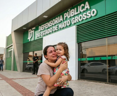 Reencontro em Mato Grosso: mãe recupera filha após três meses de recusa paterna