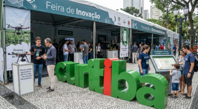 Inovação em Curitiba: feira aproxima tecnologia da população e prepara para evento global