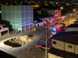 Cratera causa desabamento de casas na Zona Oeste de Natal