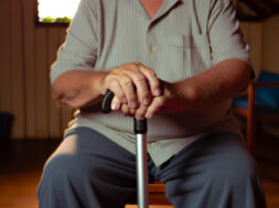 Importância do diagnóstico precoce do Parkinson é destacada por neurologistas